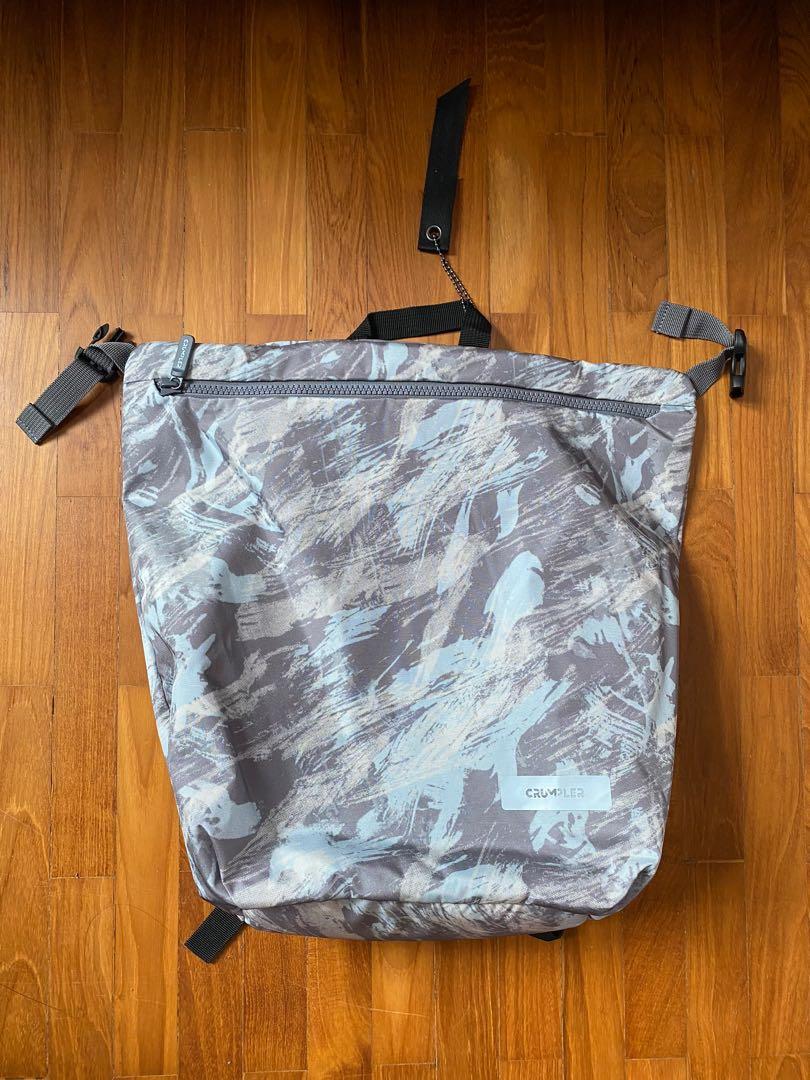 Crumpler zircon backpack top