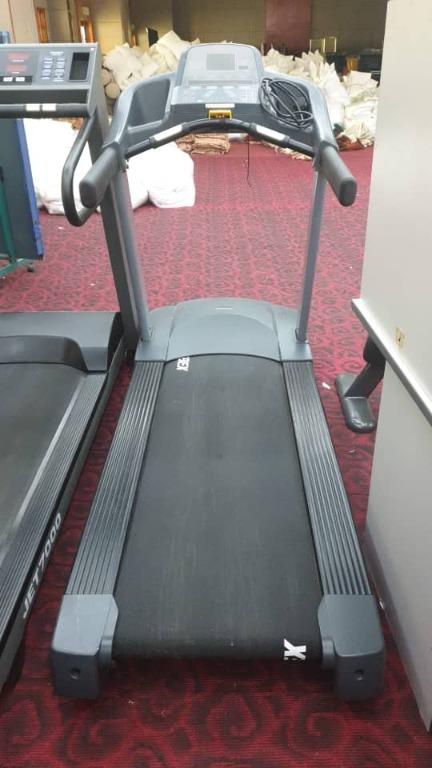Johnson treadmill hot sale t7000 pro