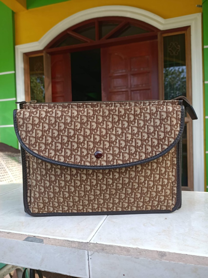 dior trotter clutch