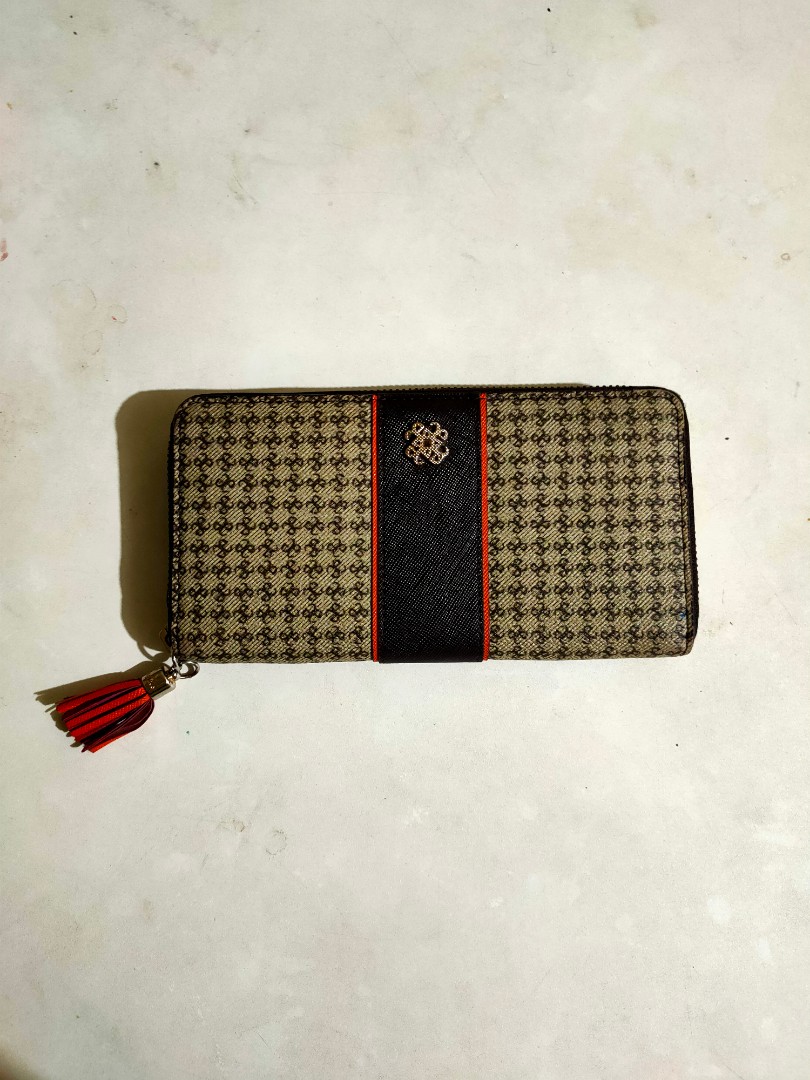 Elegance long wallet Luxury Bags Wallets on Carousell