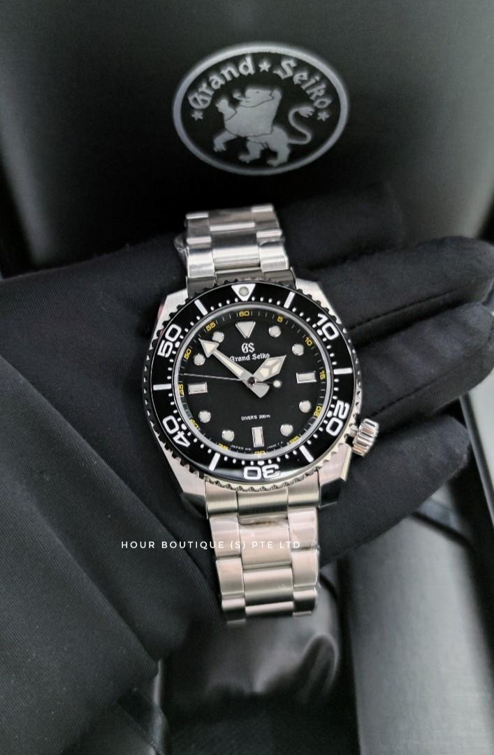 READY STOCK * Grand Seiko Black Dial Quartz Diver SBGX335, Luxury, Watches  on Carousell