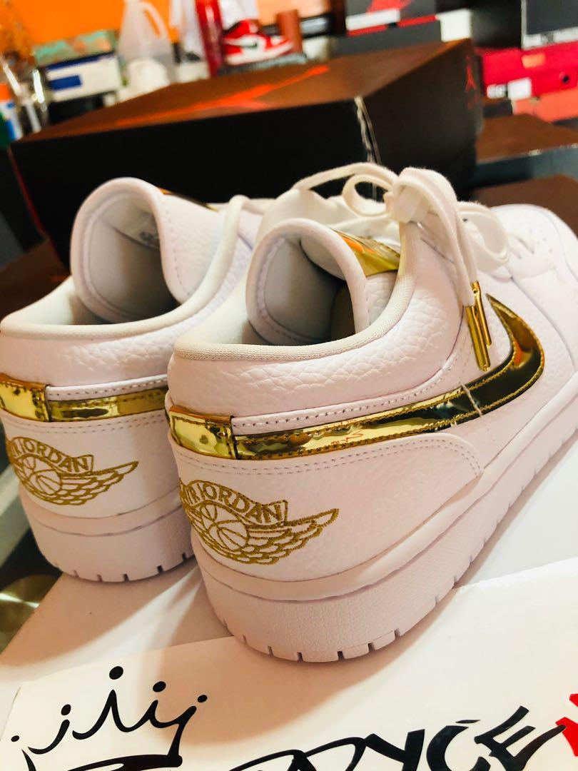 jd1 low metallic gold