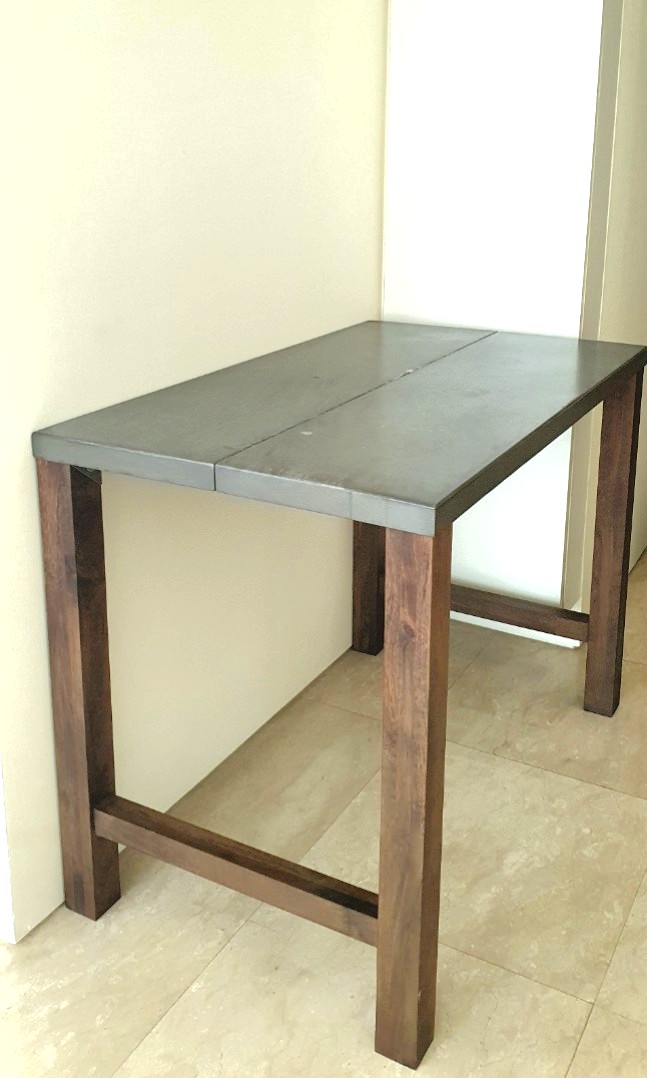 Crate and barrel high top outlet table