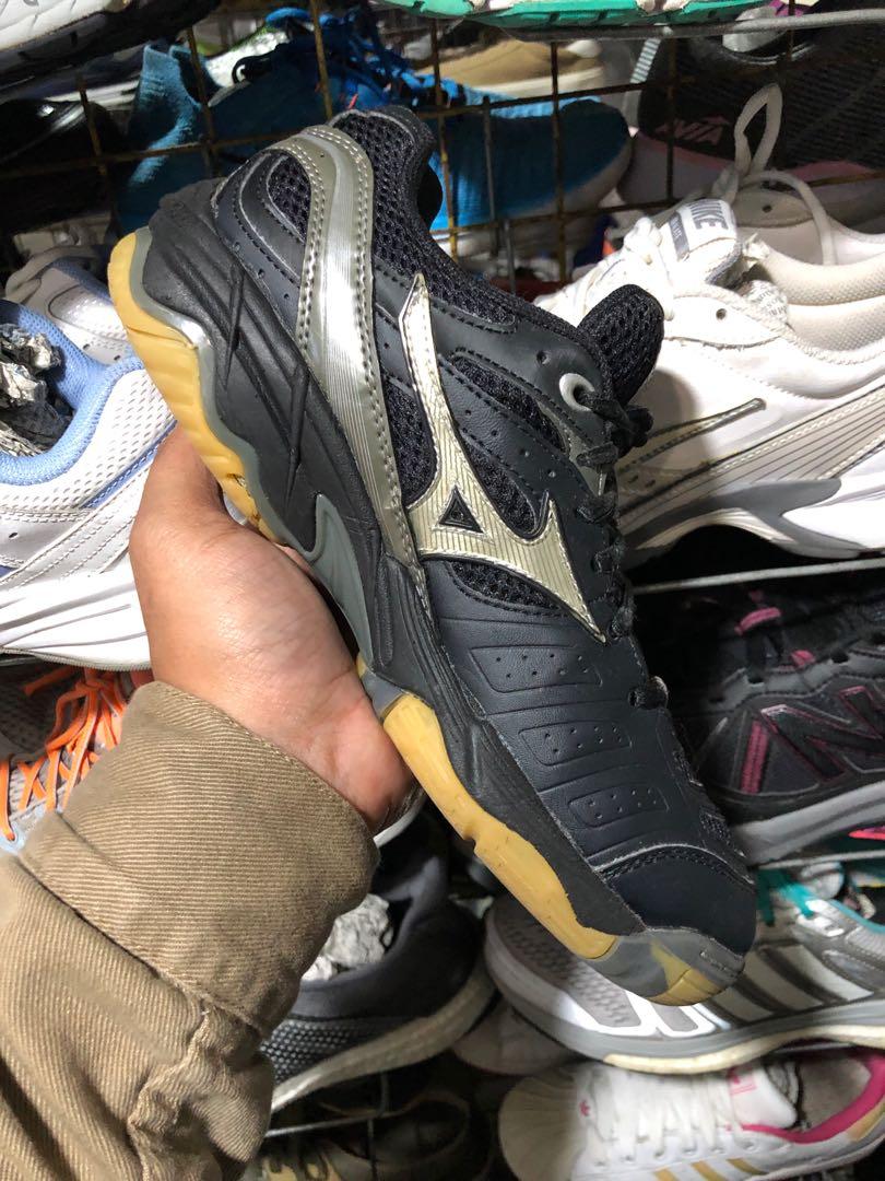 Mizuno womens wave rally 2 volleyball shoes on sale