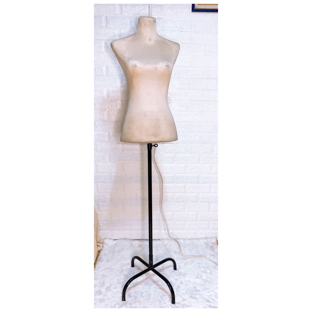 Pinnable Dress Form Mannequin with Stand, Everything Else, Looking For