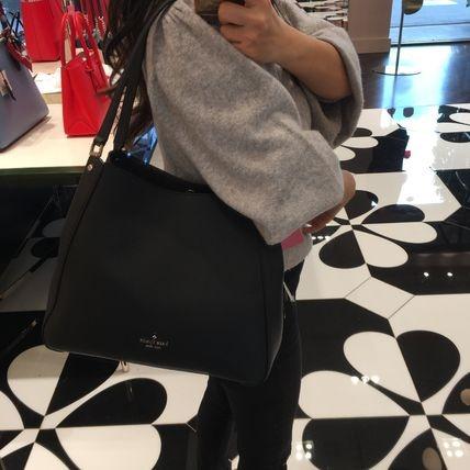 Triple compartment shoulder bag discount
