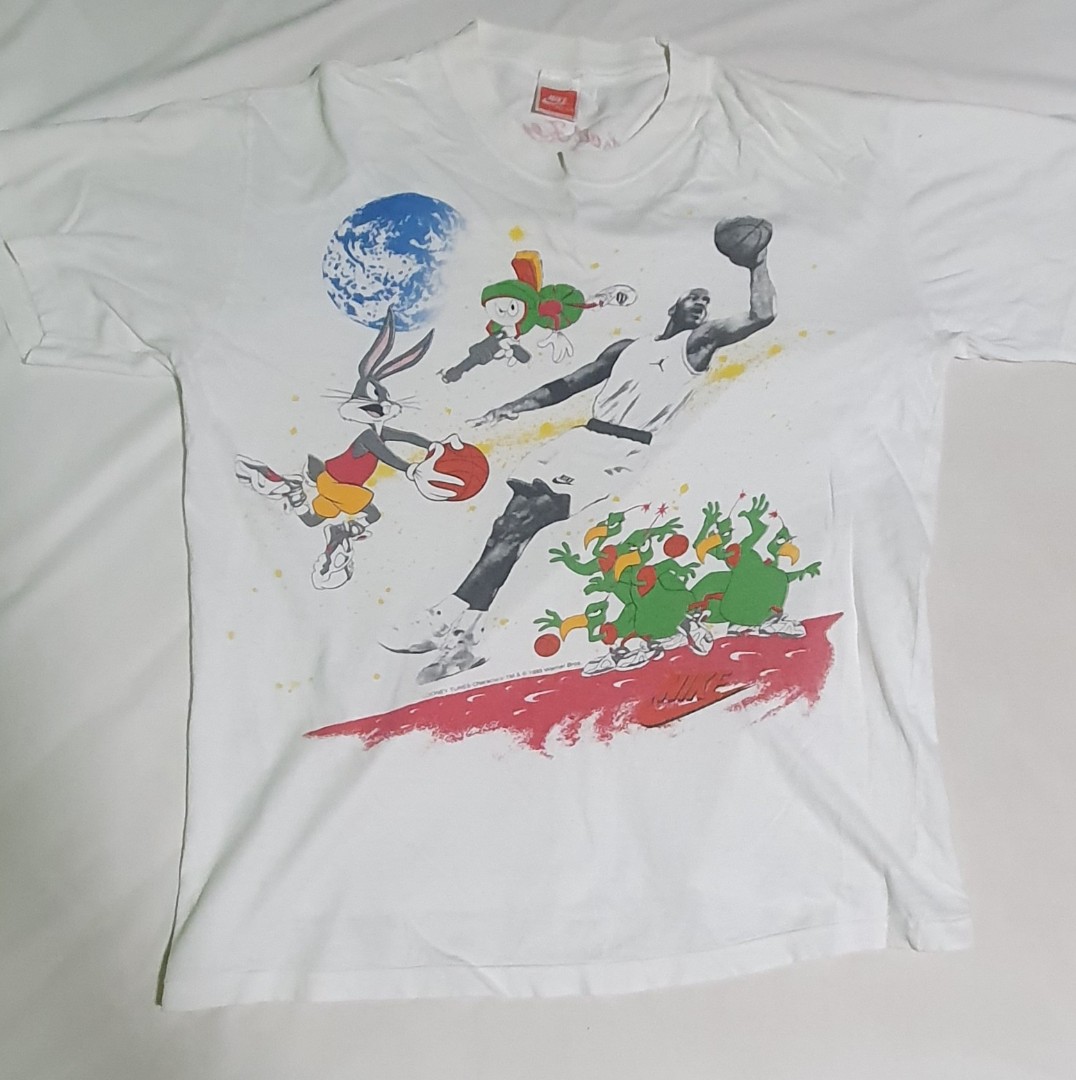 Rare 90's Vintage Space Jam/Air Jordan x Looney Tunes tee, Men's