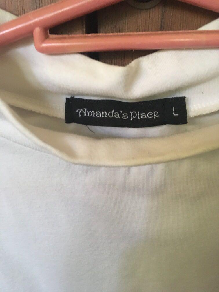 Sleeveless White Turtleneck Top (Category: Sleeveless) located in Taytay. Submitted by decluttering_ce (Listing ID 1078571216, Image 2). Description: • Tag says L but it fits small to medium frame • MOP: bank transfer (bpi for qr code) maya & gcash • RFS: decluttering & need funds.