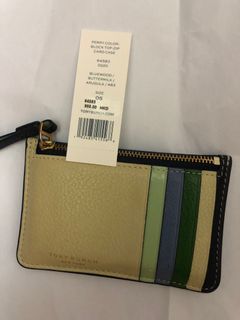 （分類：）位於 。 由 Ashhelyw 提交（商品編號 1078727857，圖片 1）。簡介： 。