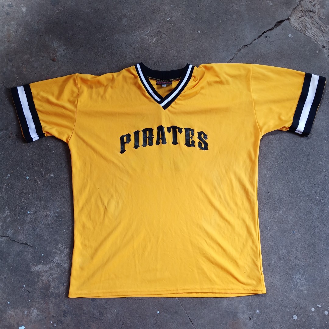 Vintage NFL Pittsburg Pirates football jersey, Men's Fashion, Tops
