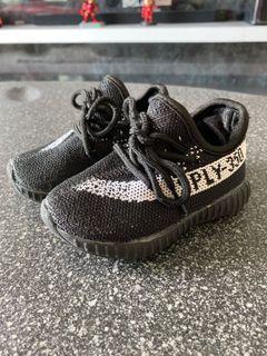yeezy kids shoes