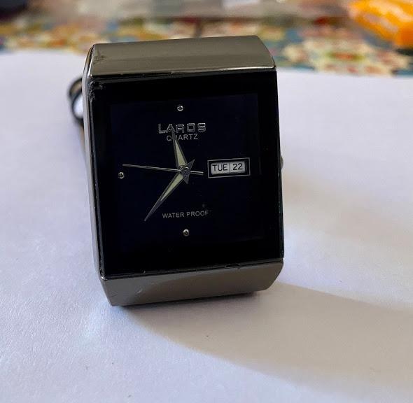 Laros quartz hotsell waterproof