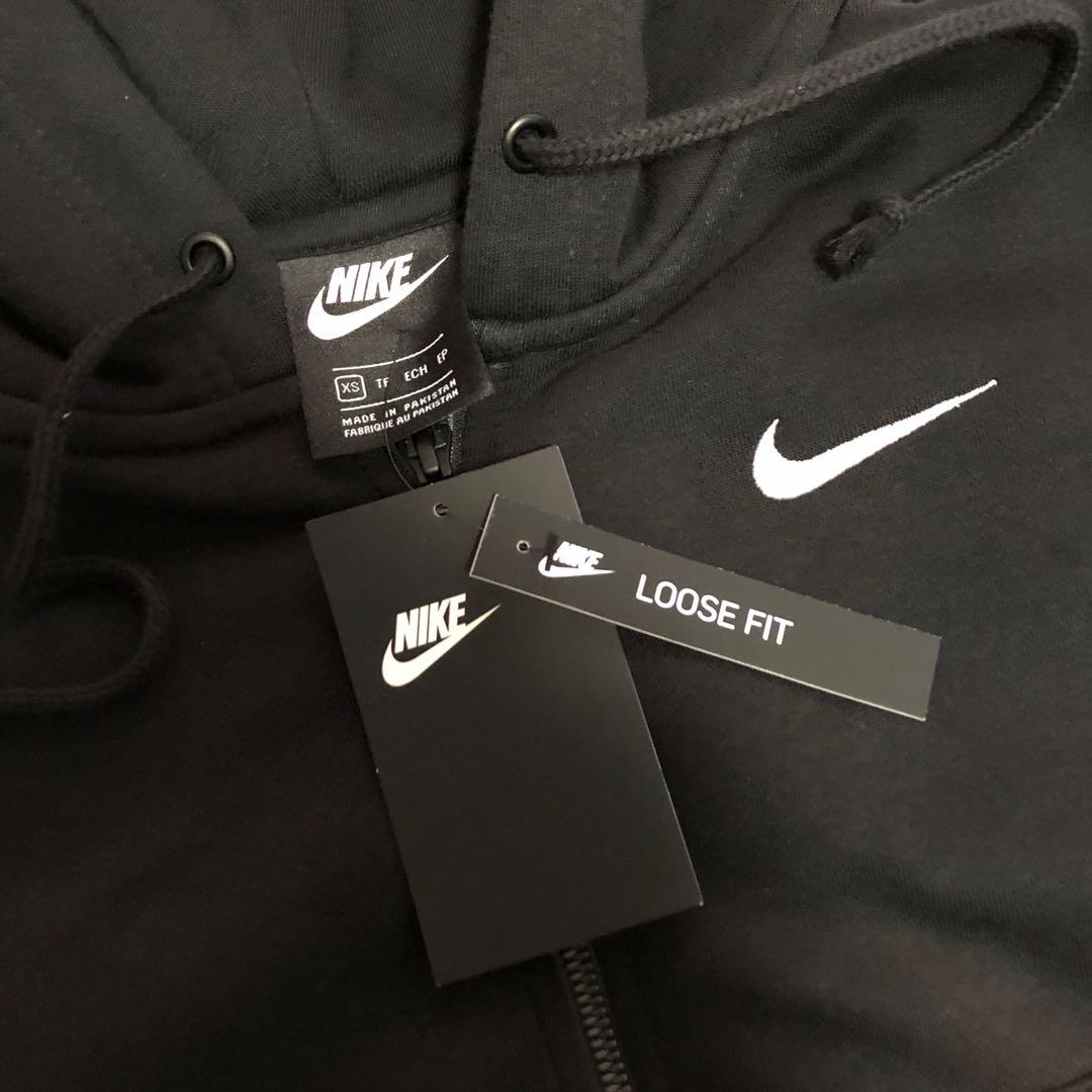 nike oversized cropped zip up hoodie