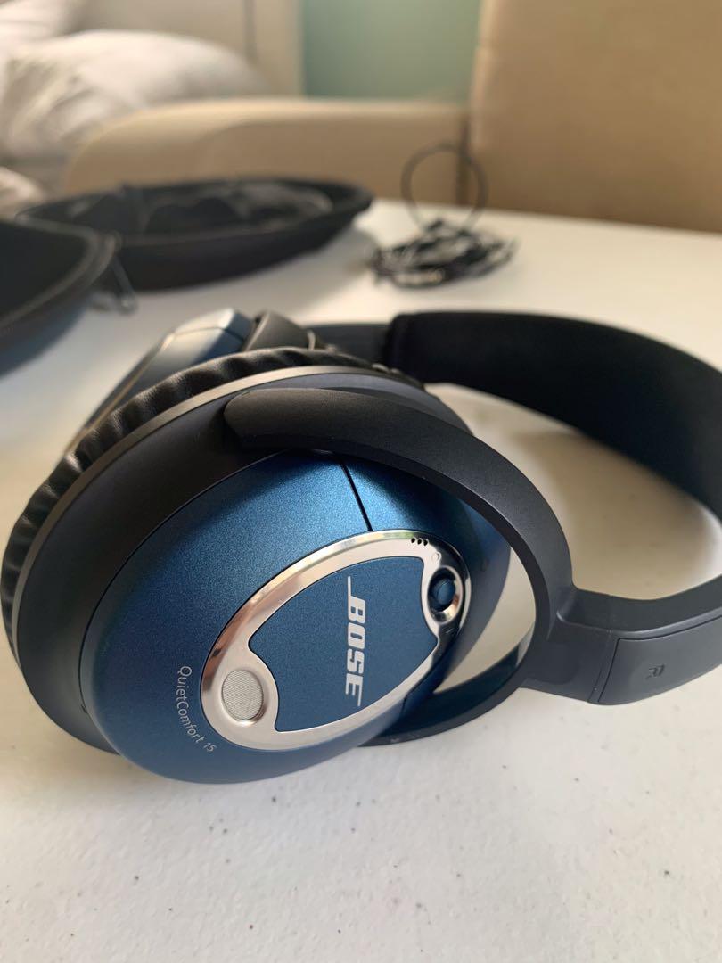 Bose wired noisecancelling headphones 15), Audio