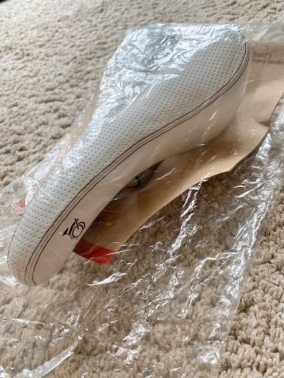 Brompton shop white saddle