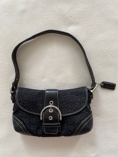 (Category: ) located in . Submitted by qualitywardrobe (Listing ID 1073032430, Image 1). Description: .