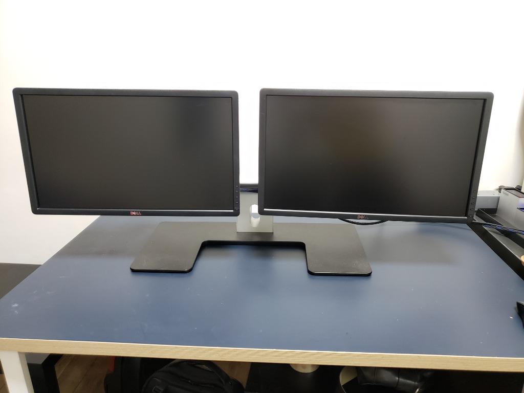 Dell Dual Monitor Stand MDS14A & 2 x Dell UltraSharp U2312HM monitor