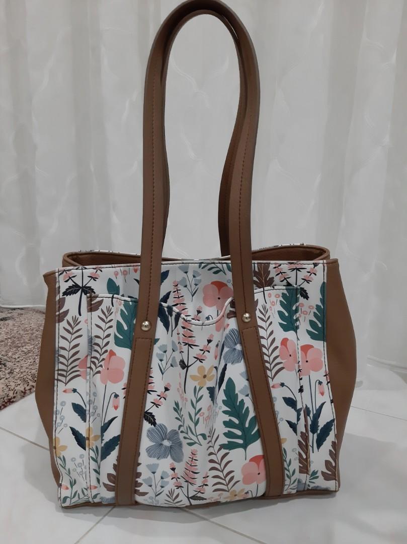 Relic pocketbooks outlet