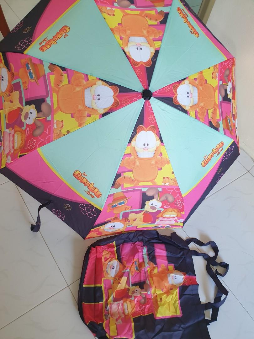 Garfield umbrella with carrier, Babies & Kids, Going Out, Carriers