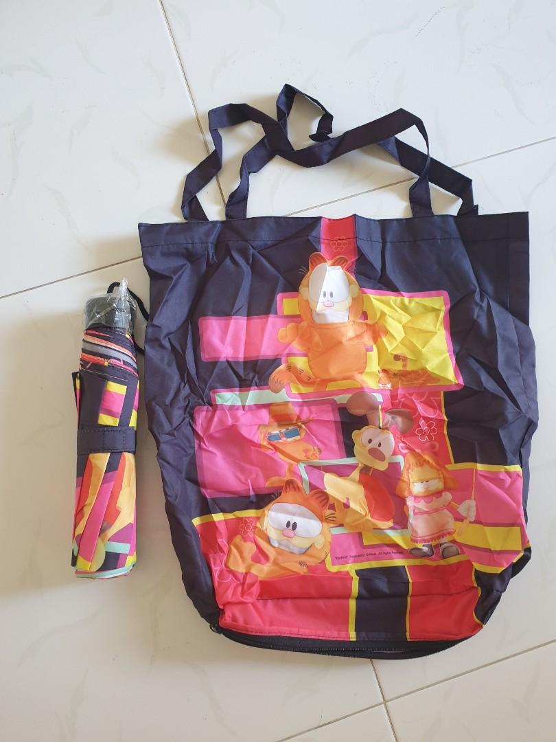 Garfield umbrella with carrier, Babies & Kids, Going Out, Carriers