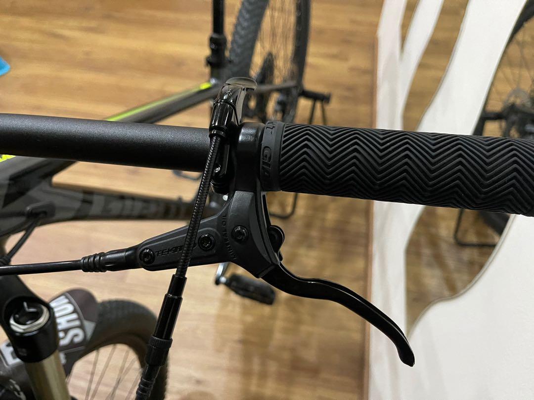 Giant Talon 1 29er With 150mm Dropper Post and New 2021 SRAM GX crank