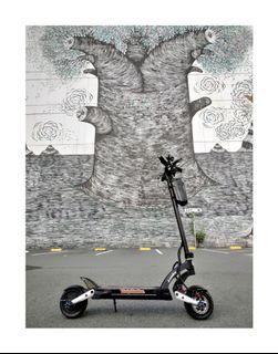 KAABO MANTIS 8 "MINI" Electric Scooter dual hub ****Repriced!!! Need batt replacement!!***