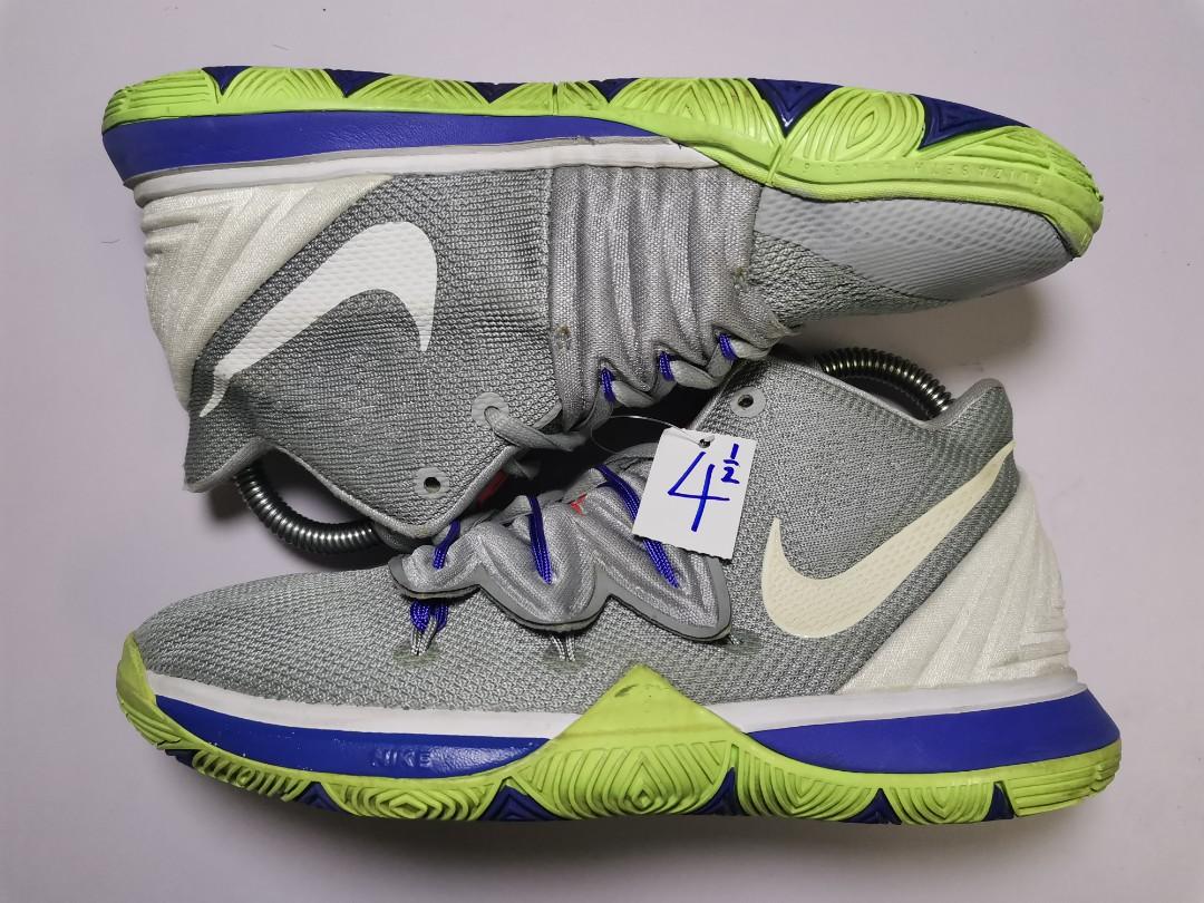 Kasut nike basketball 4.5uk Men s Fashion Activewear on Carousell