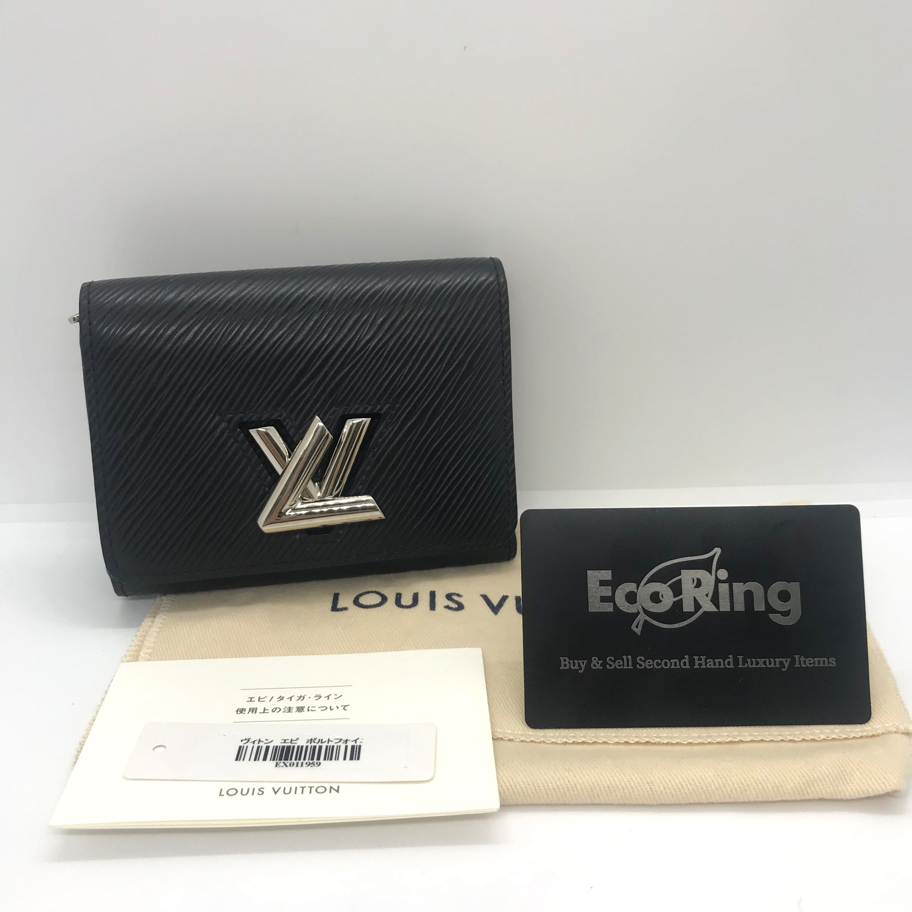 Shop Louis Vuitton Twist compact wallet (M64414) by トモポエム