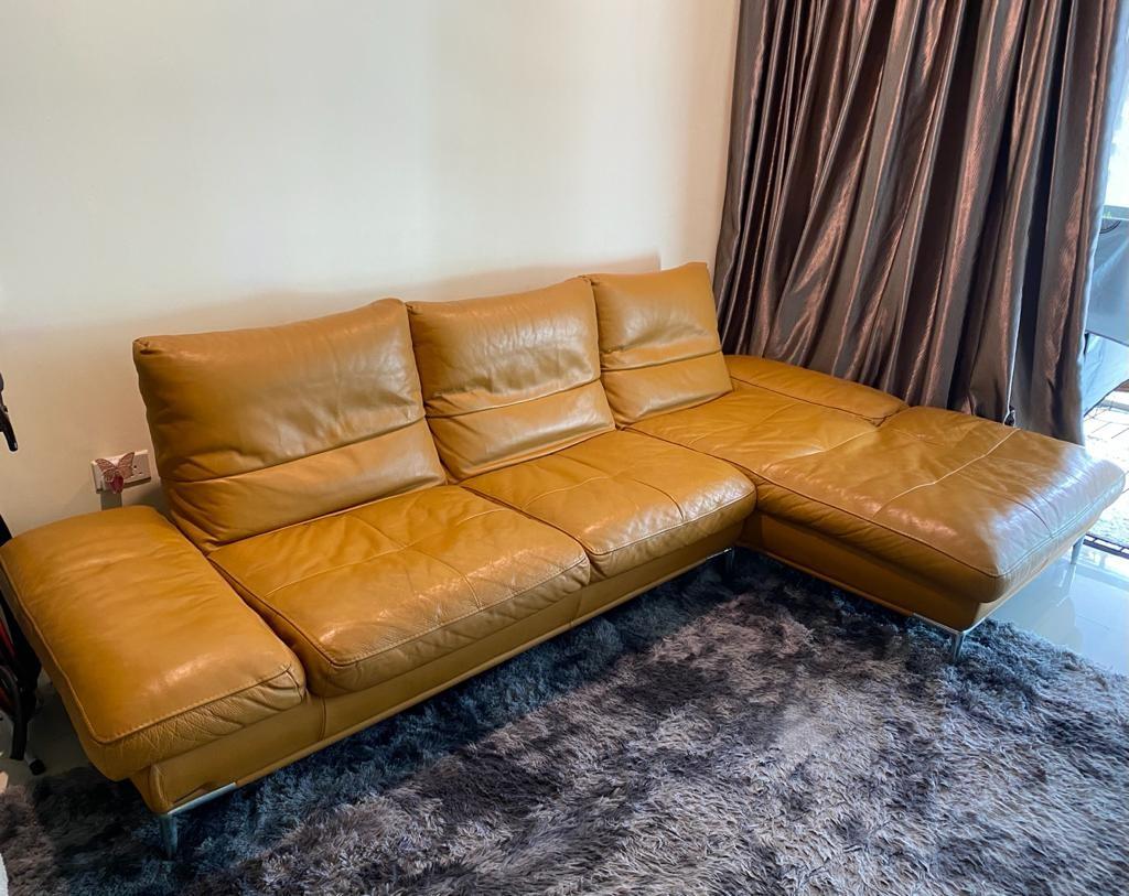 Lucano 10ft Italian Leather Sofa To Let