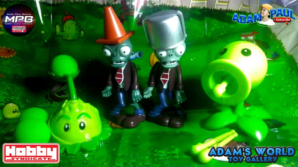 Plants Vs. Zombies Toy Action Figure / Rare Hard to Find / 