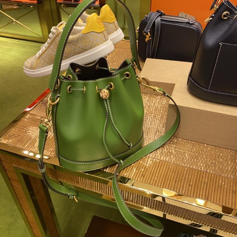 PREORDER) TORY BURCH - T MONOGRAM LEATHER BUCKET BAG 80504, Luxury, Bags &  Wallets on Carousell