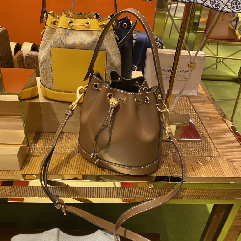 Tory burch leather store bucket bag