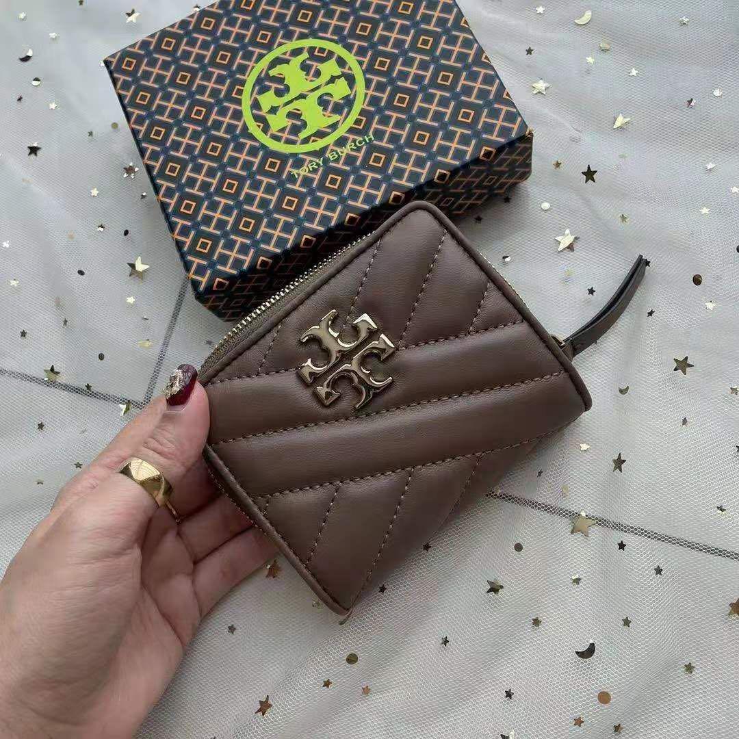 READY STOCK* Tory Burch Kira Chevron Small Wallet, Luxury, Bags & Wallets  on Carousell