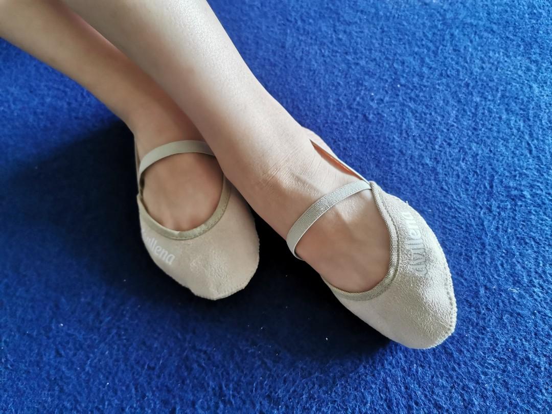 Rhythmic gymnastics deals shoes for sale