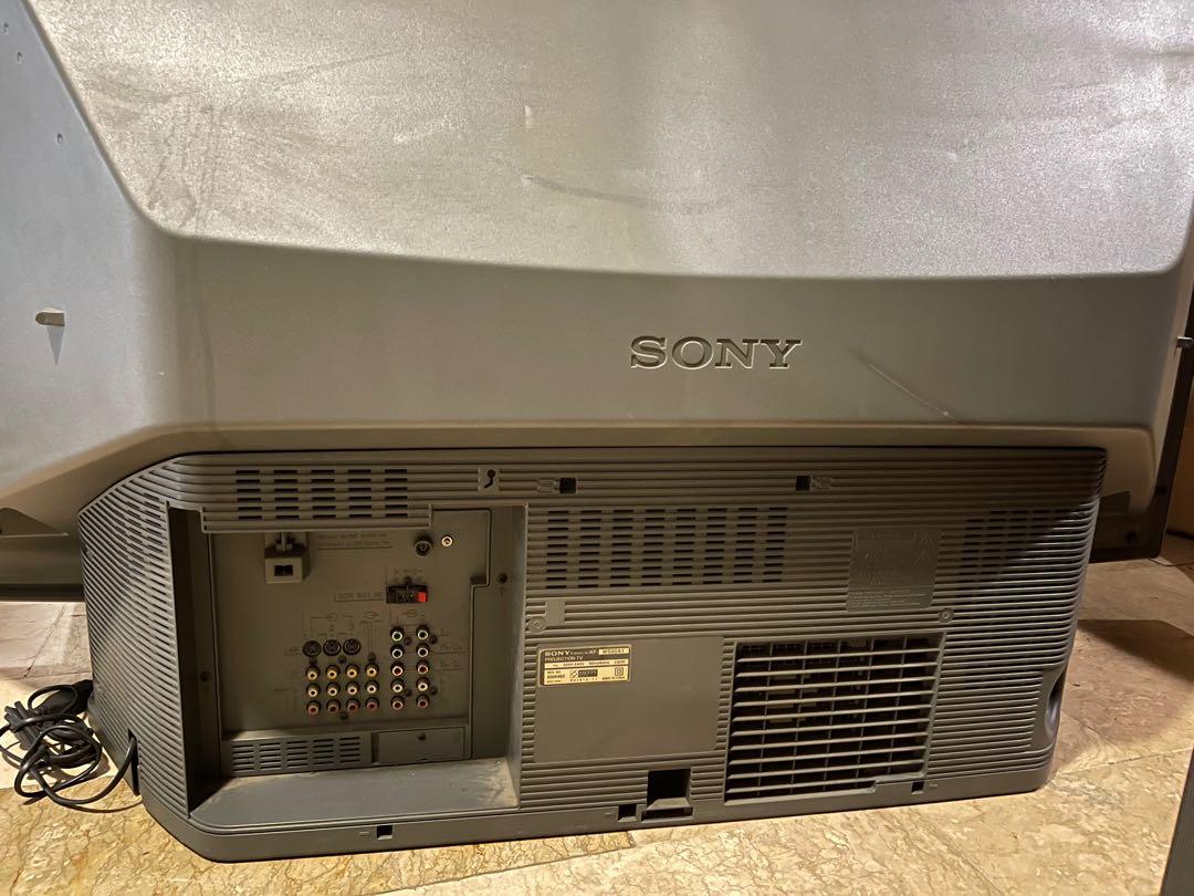 SONY 52-inch Projection TV (Category: Projectors) located in Paranaque City. Submitted by _moonshop (Listing ID 1072965690, Image 3). Description: Length 62 inches Height 39.5 inches Width 28 inches Screen size 52 inches Working With remote 220V Negotiable.
