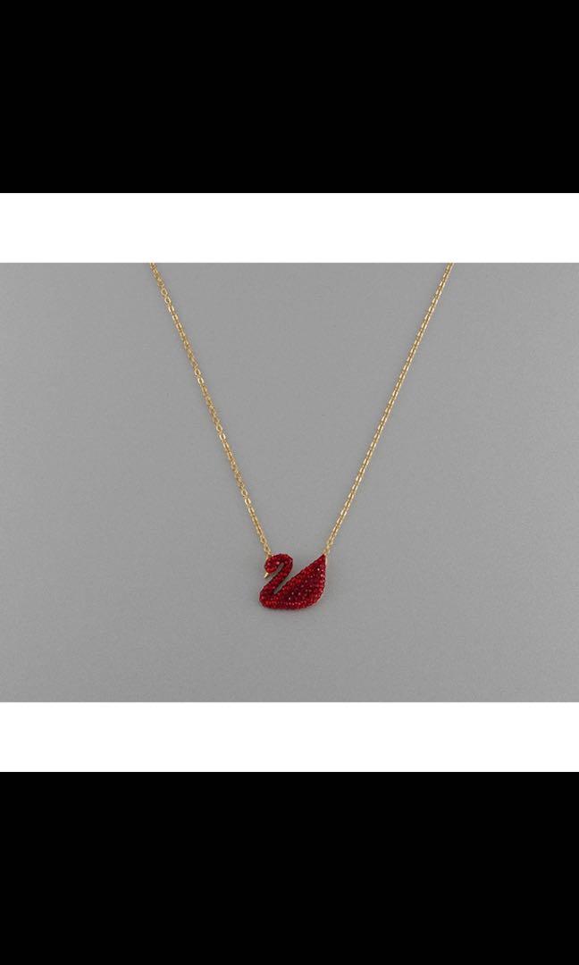 Red swan necklace top