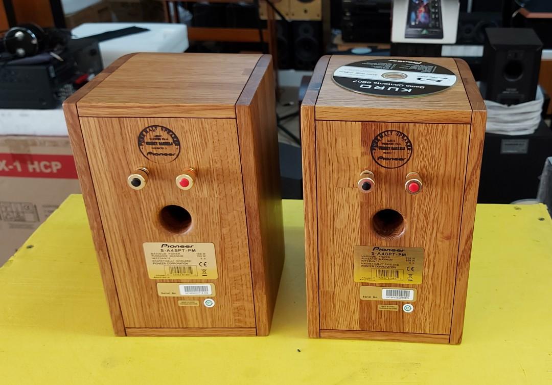 Vintage Pioneer Bookshelf Speaker, Audio, Soundbars, Speakers