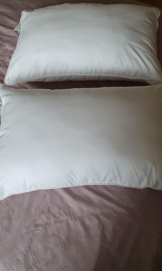 Akemiuchi Pillow, Furniture & Home Living, Bedding & Towels on Carousell