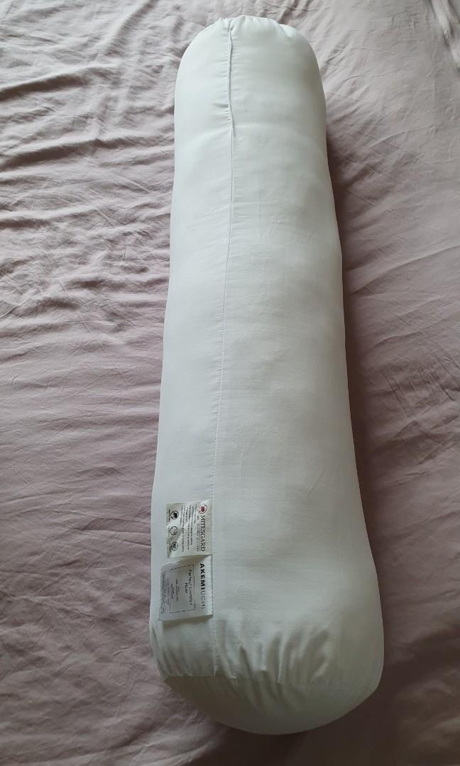 Akemiuchi Pillow, Furniture & Home Living, Bedding & Towels on Carousell