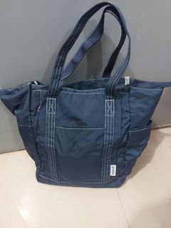 （分類：）位於 。 由 manythinks 提交（商品編號 1073173468，圖片 1）。簡介： 。
