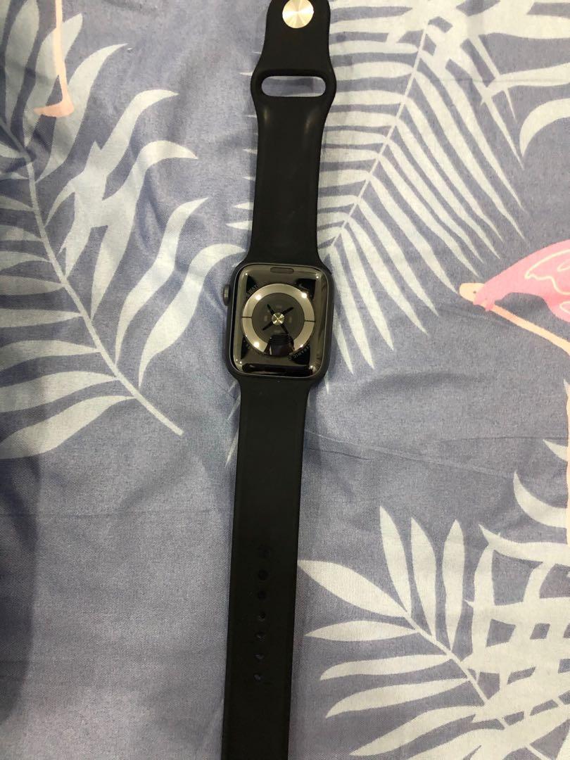Apple watch s4 space grey on sale