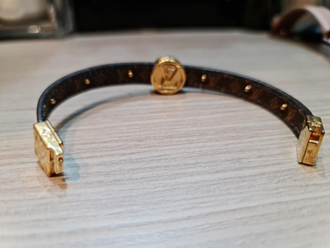 Lv circle top reversible bracelet
