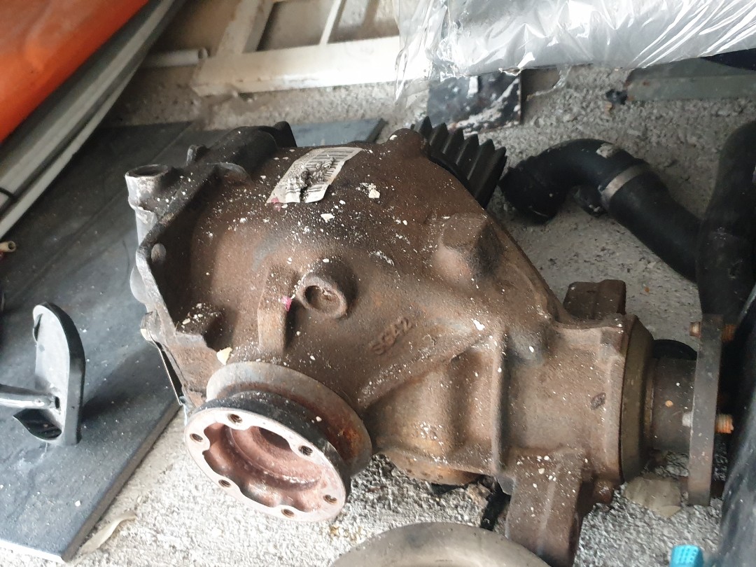 E46 rear differential sale