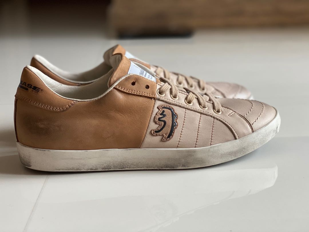 Prima base shoes top