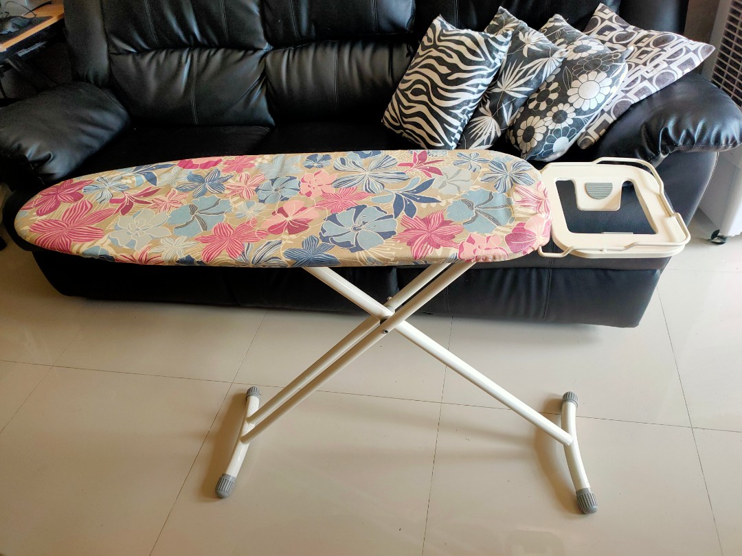 Iron board plantsahan, Furniture & Home Living, Cleaning & Homecare