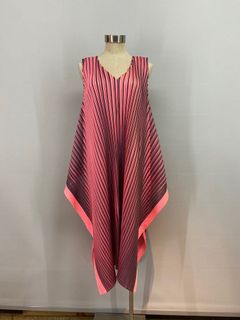 （分類：）位於 。 由 kaylch 提交（商品編號 1073266562，圖片 1）。簡介： 。