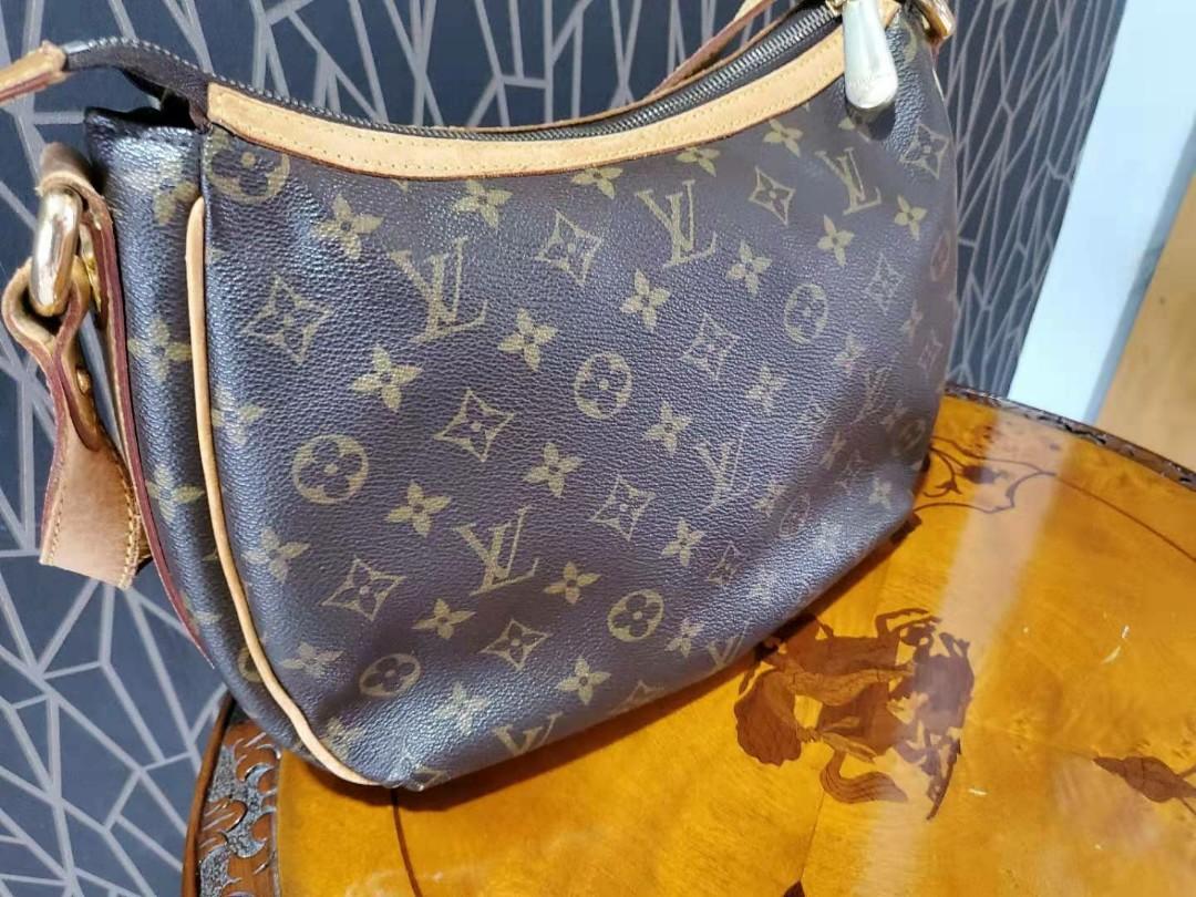 Louis Vuitton Bag for sale Women s Fashion Bags Wallets Cross body Bags on Carousell