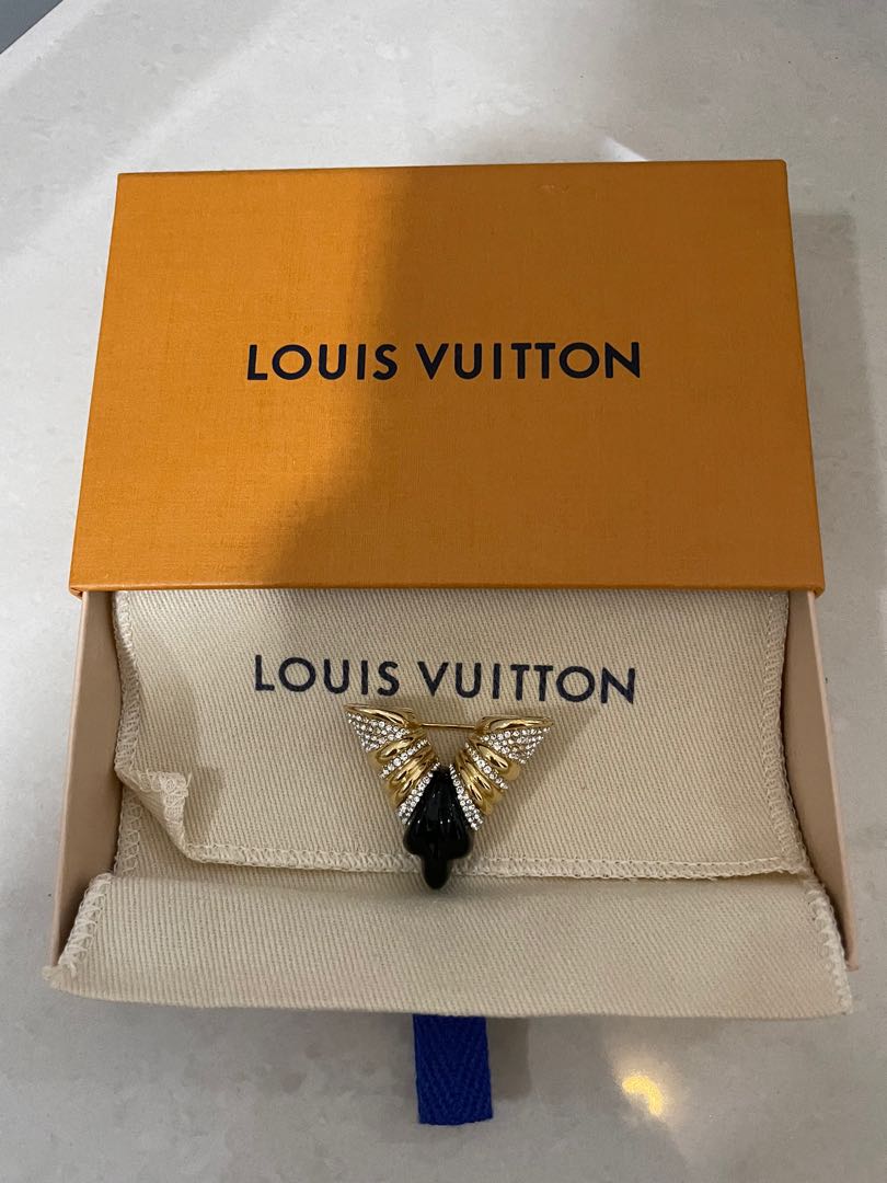 Louis Vuitton Brooch Pin LV