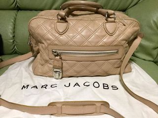 (Category: ) located in . Submitted by fashionsecrets (Listing ID 1073175580, Image 1). Description: .