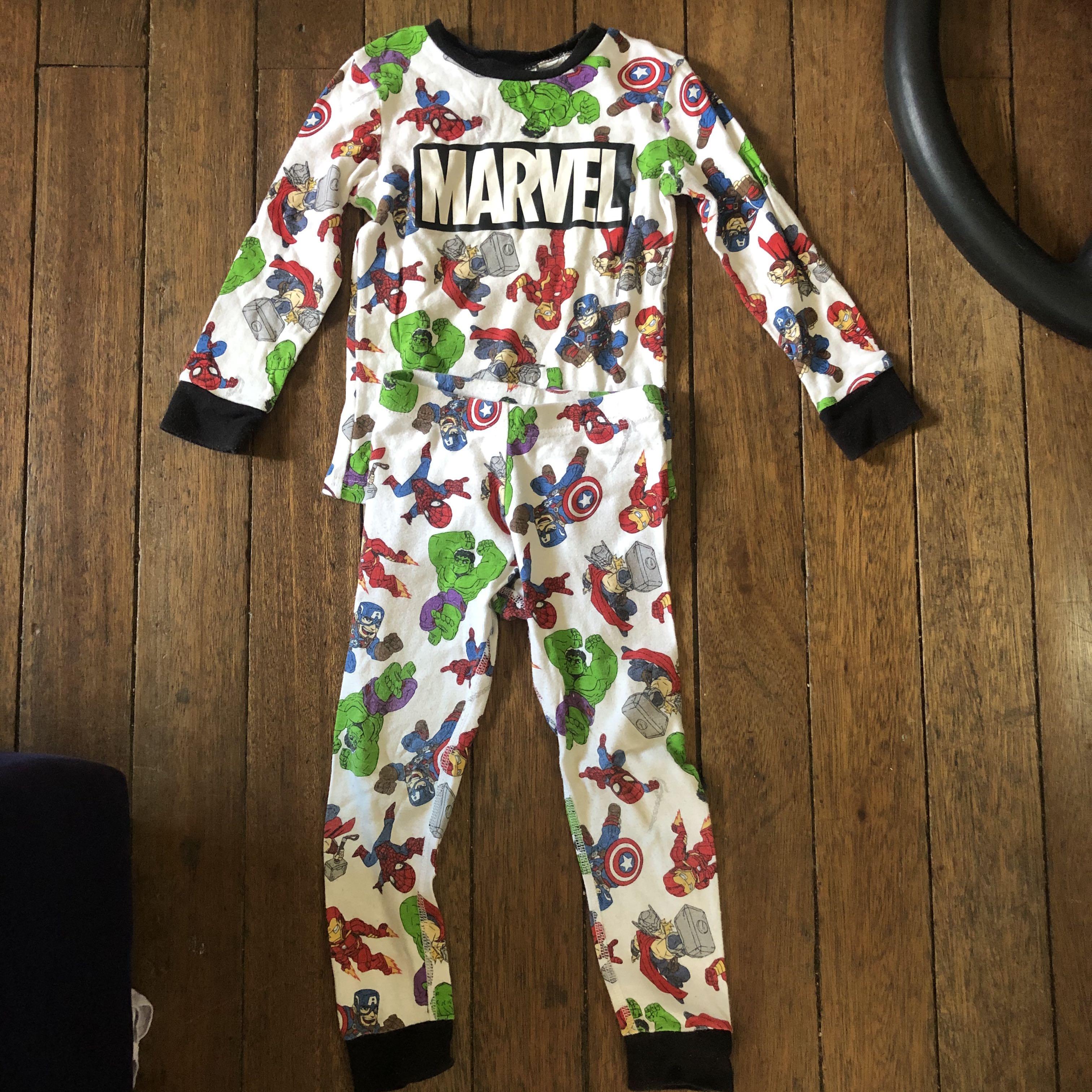 Marvel Avengers pajama set, Babies & Kids, Babies & Kids Fashion on